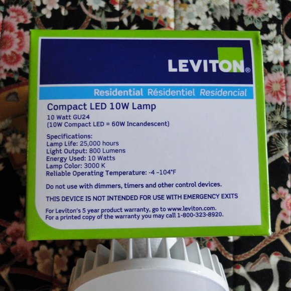 LEVITON 9855-LED KEYLESS LAMPHOLDER 10W 120VAC 60Hz LED BULB w/LAMP GUARD WHITE - Picture 4 of 6